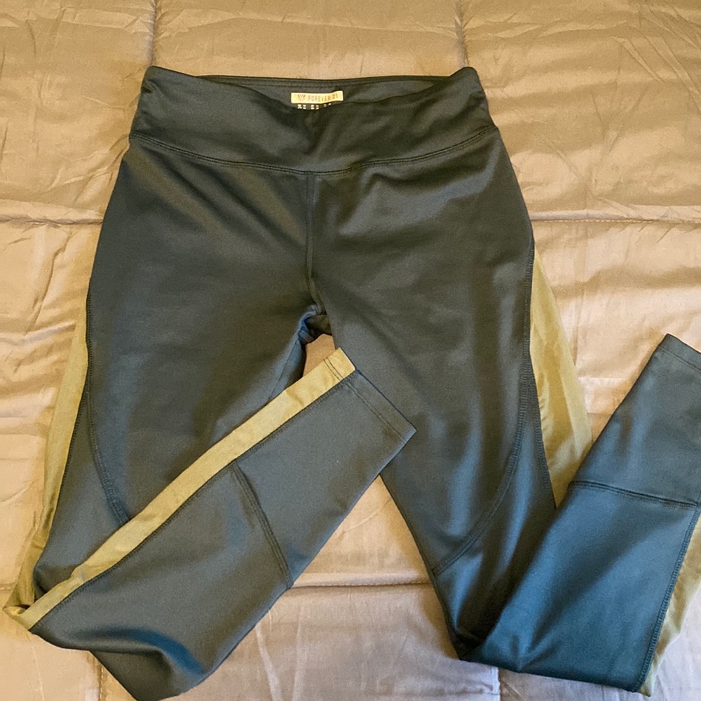 Forever 21 leggings green